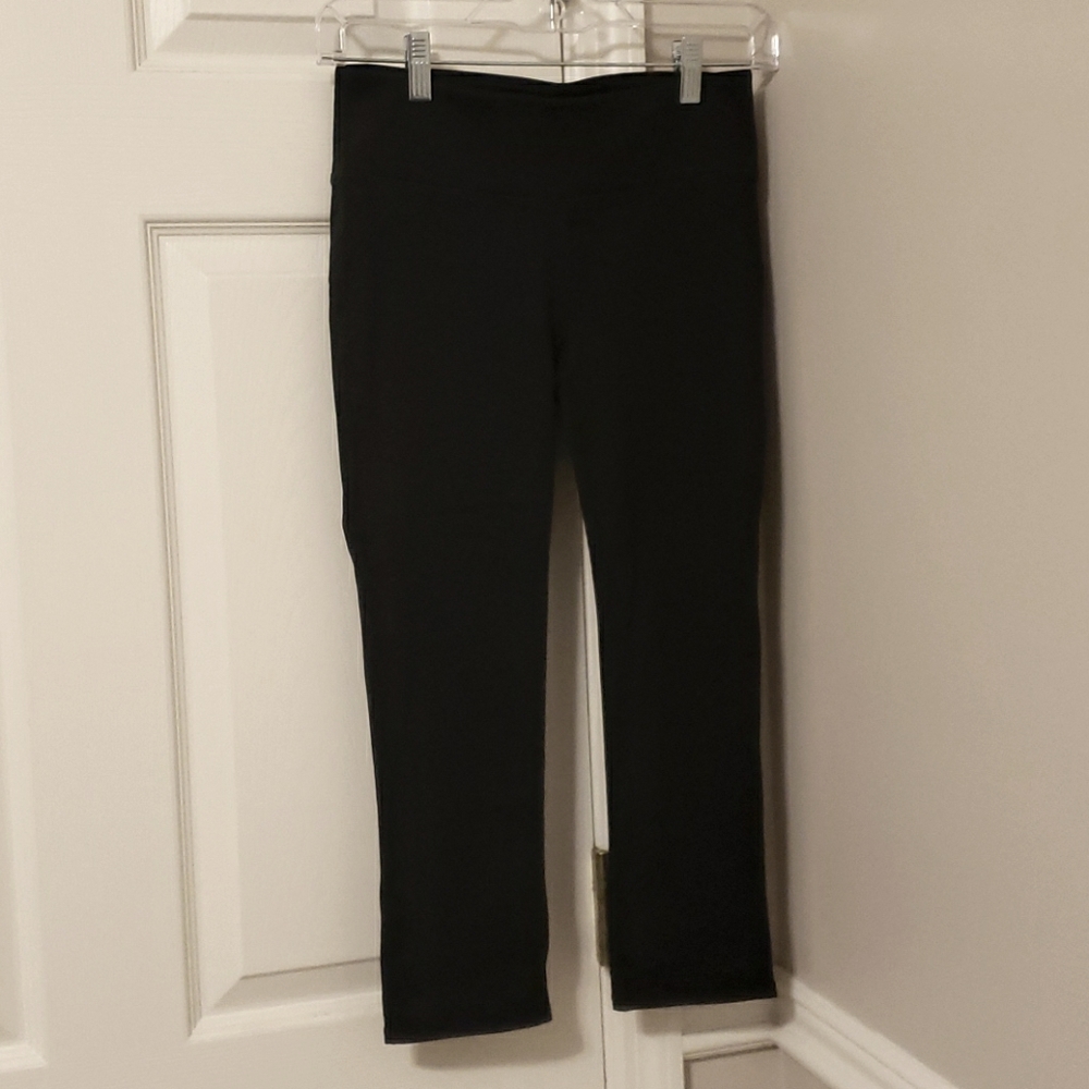 Fabletics Black Capri Leggings XS